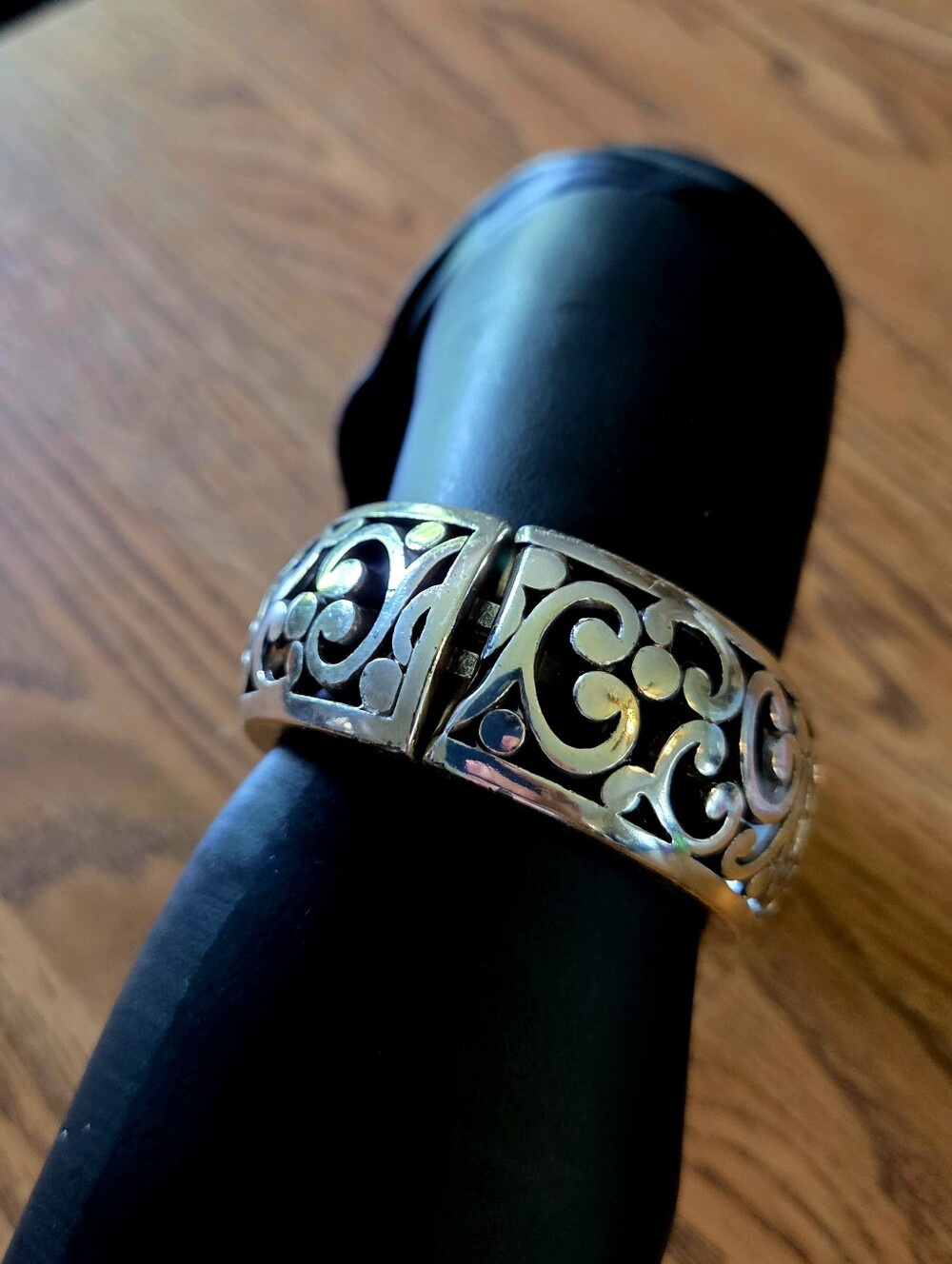 💐BRIGHTON "Contempo" Silver Filigree Hinged Vintage Bracelet - Picture 5 of 11